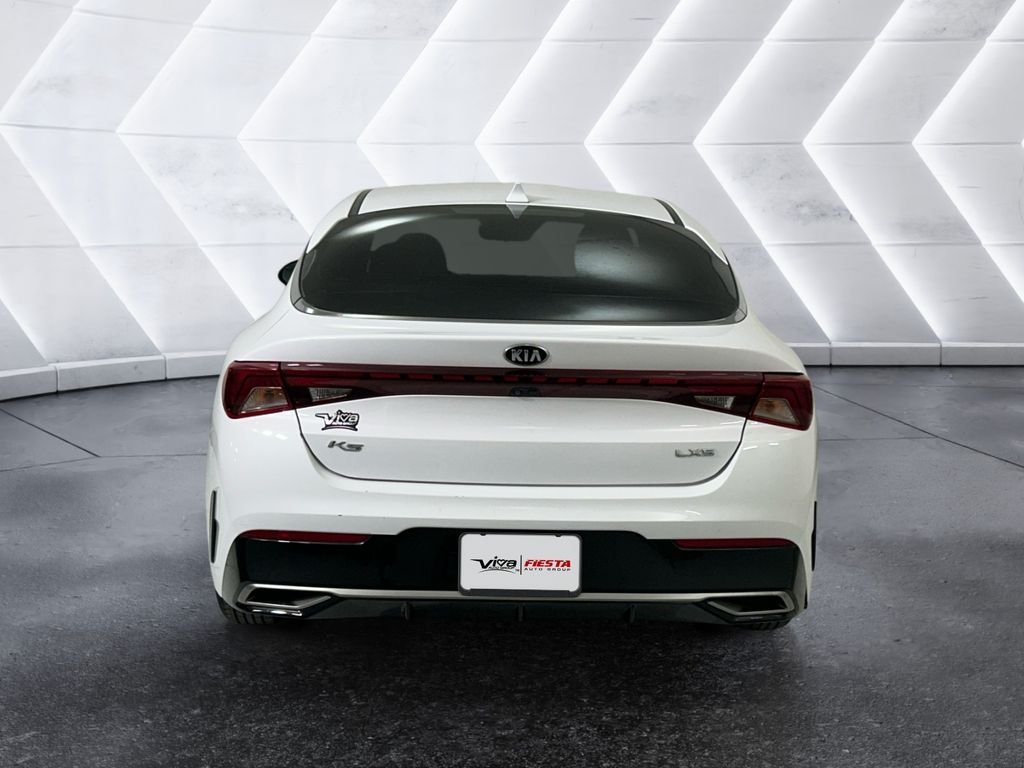 Used 2021 White Kia LXS image 5