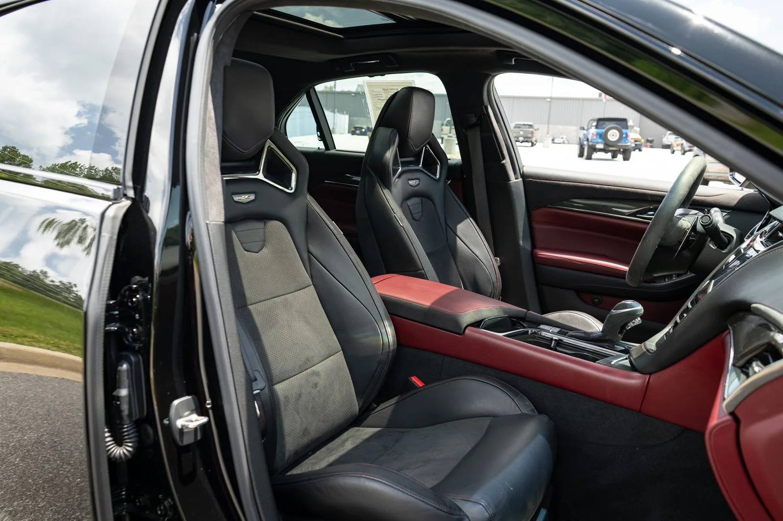 Used 2018 Black Raven Cadillac Base image 53