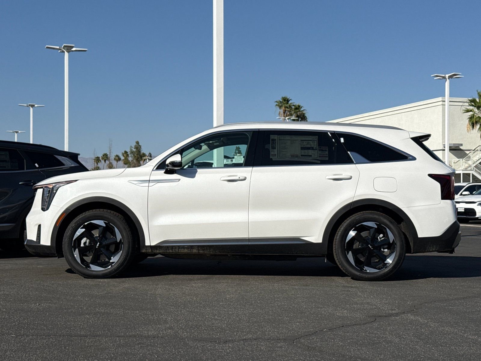 New 2026 Snow White Pearl Kia EX AWD image 6