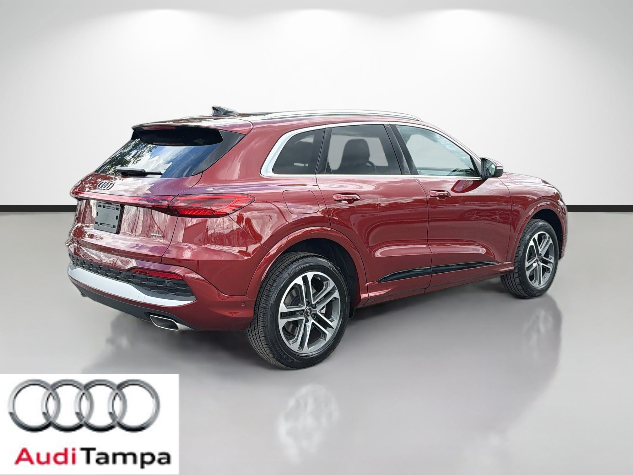 Used 2025 Grenadine Red Metallic Audi Premium image 1