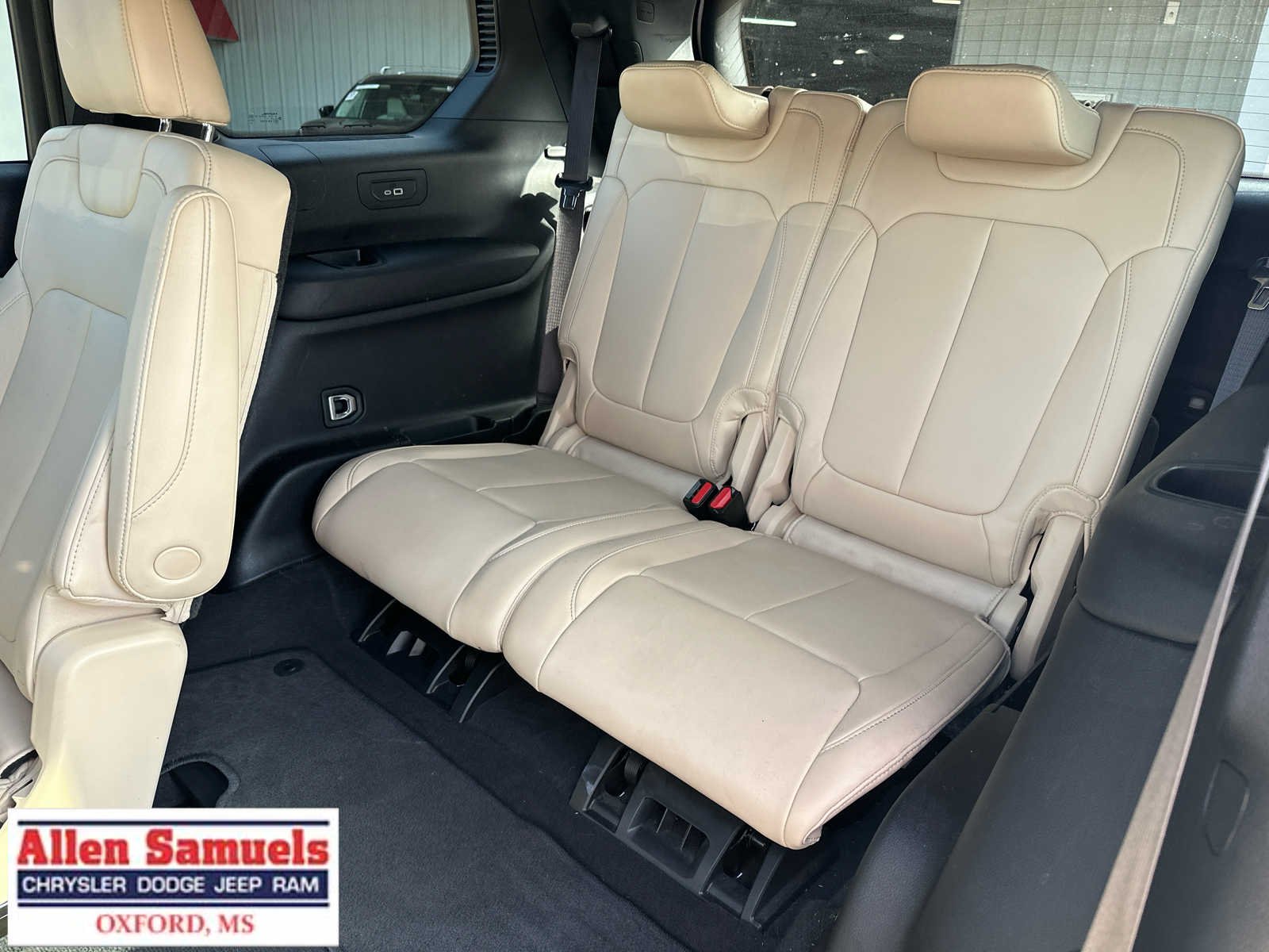 Certified Used 2023 Bright White Clearcoat Jeep Limited image 39