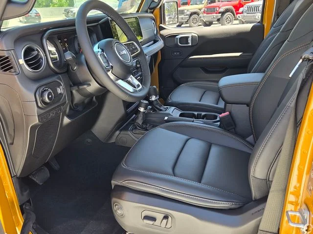 New 2026 Goldilocks Exterior Paint Jeep Sahara image 14