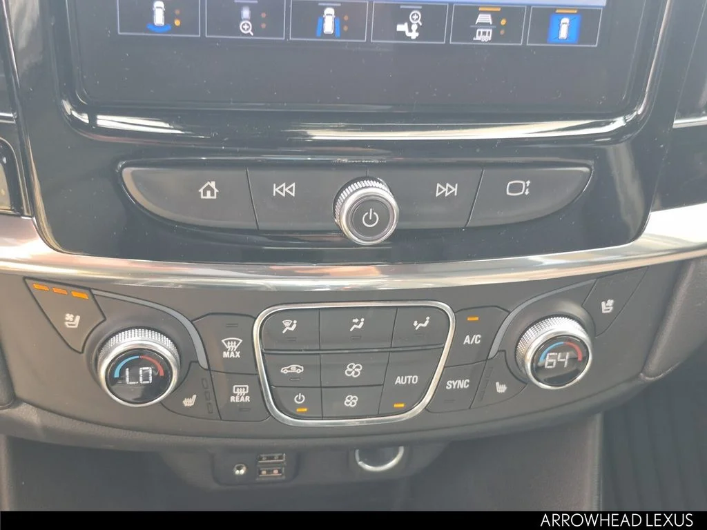 Used 2023 White Chevrolet High Country image 27