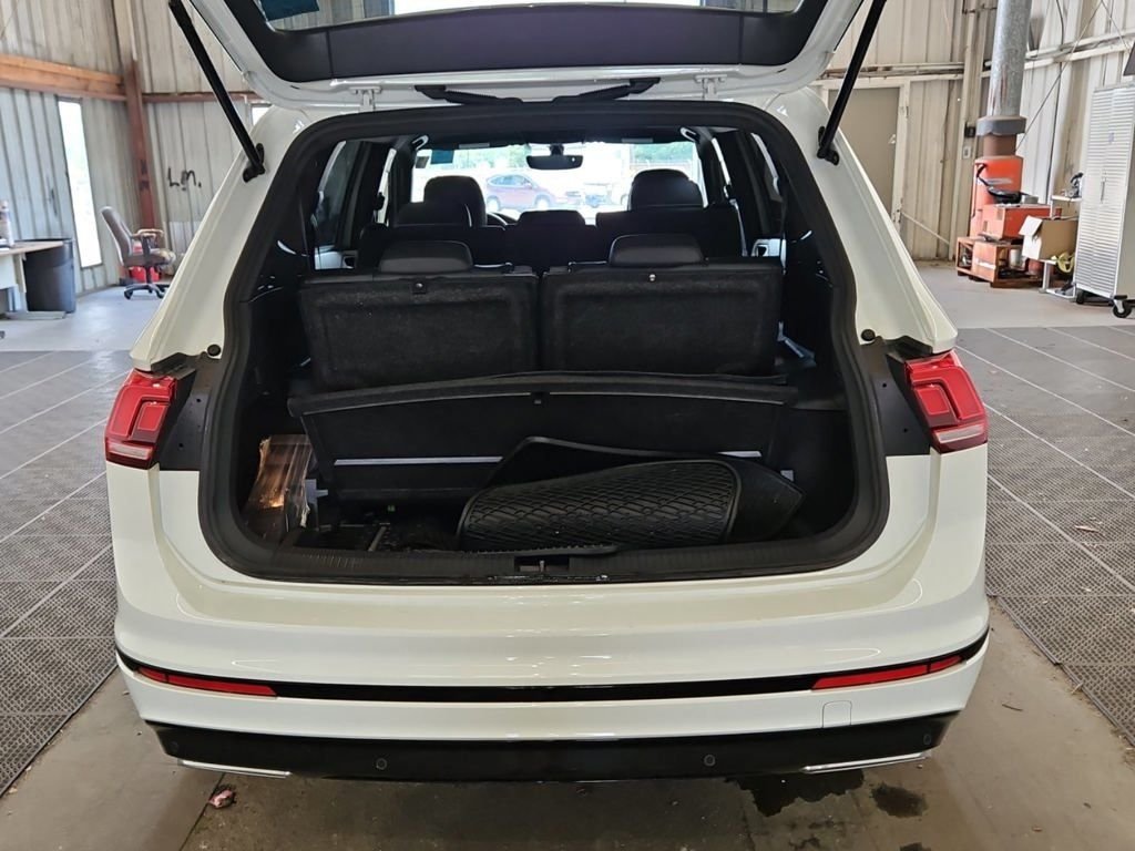 Used 2021 White Volkswagen 2.0T SE image 10