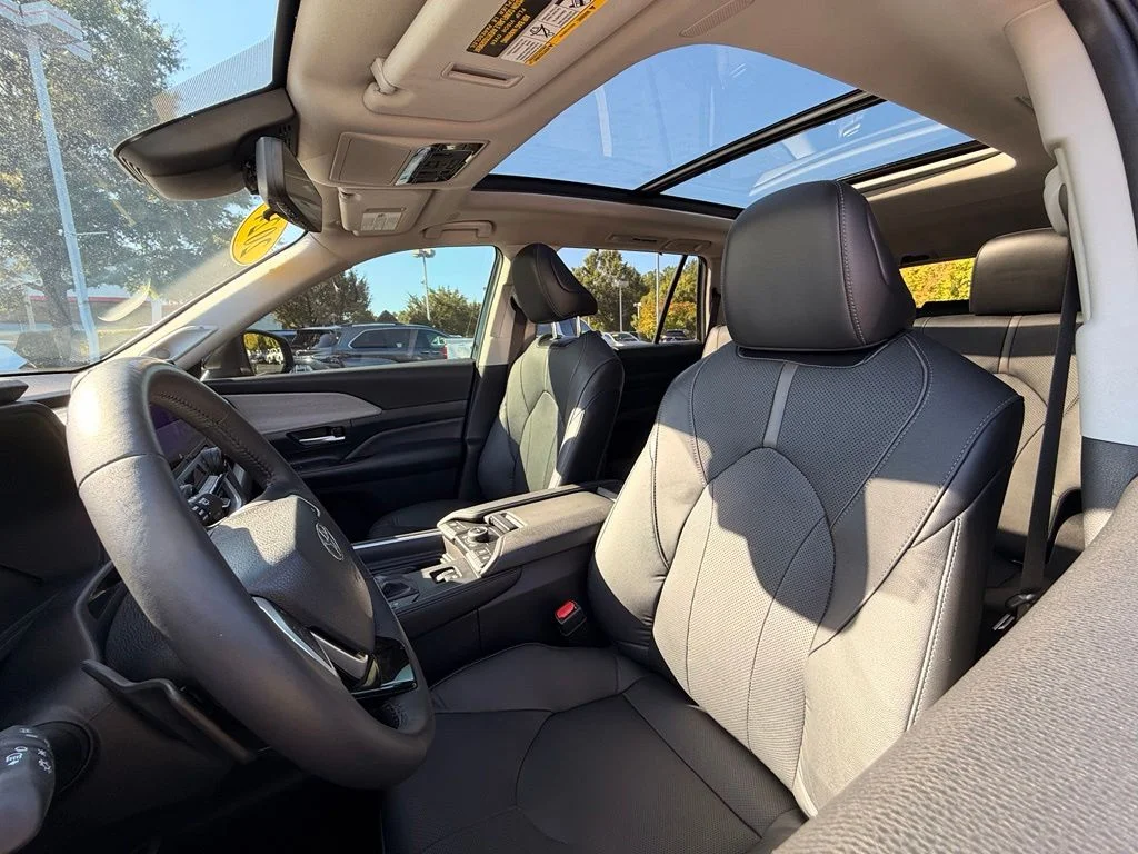 Used 2024 Black Toyota Platinum image 23