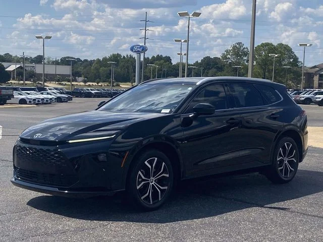 Used 2025 Black Toyota XLE image 6