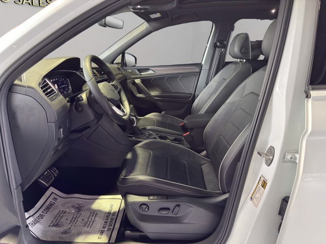 Used 2022 White Volkswagen SEL R-Line image 9