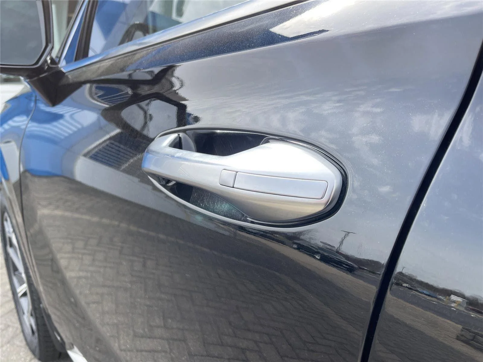 Used 2021 Black Hyundai Calligraphy image 12