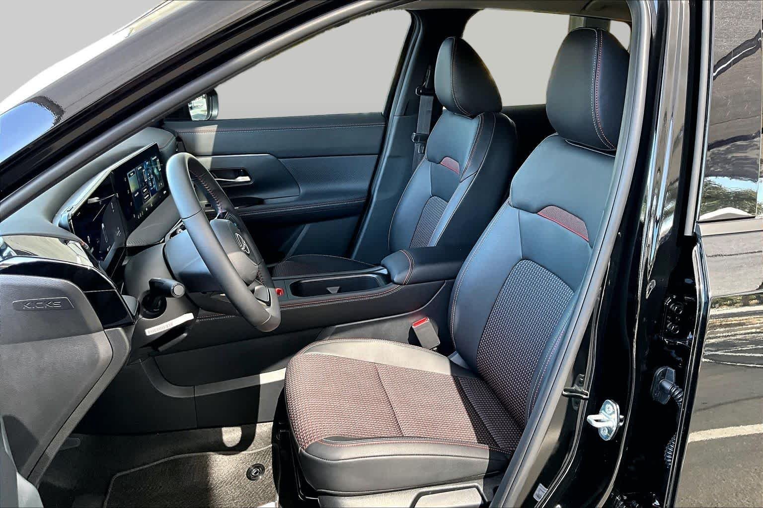 Certified Used 2026 Super Black Nissan SR image 8