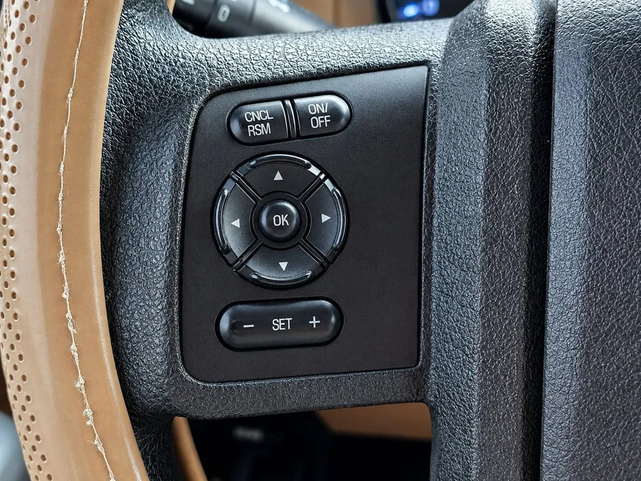 Used 2016 Caribou Ford  image 24