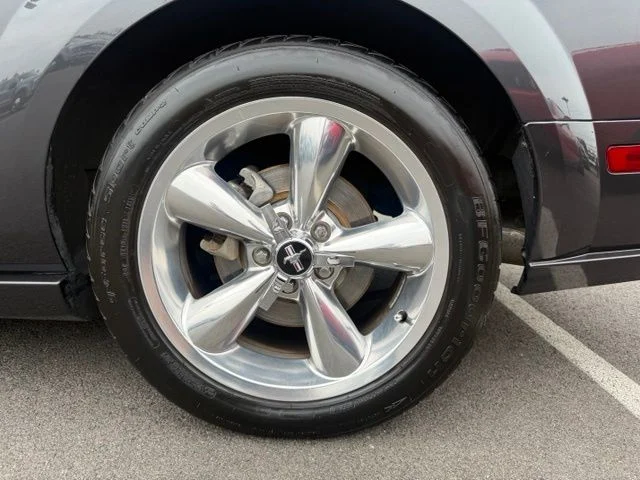 Used 2007 Tungsten Gray Clearcoat Metallic Ford GT Premium image 8
