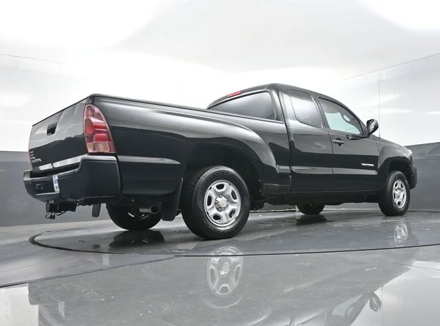 Used 2013 Black Toyota Base image 40