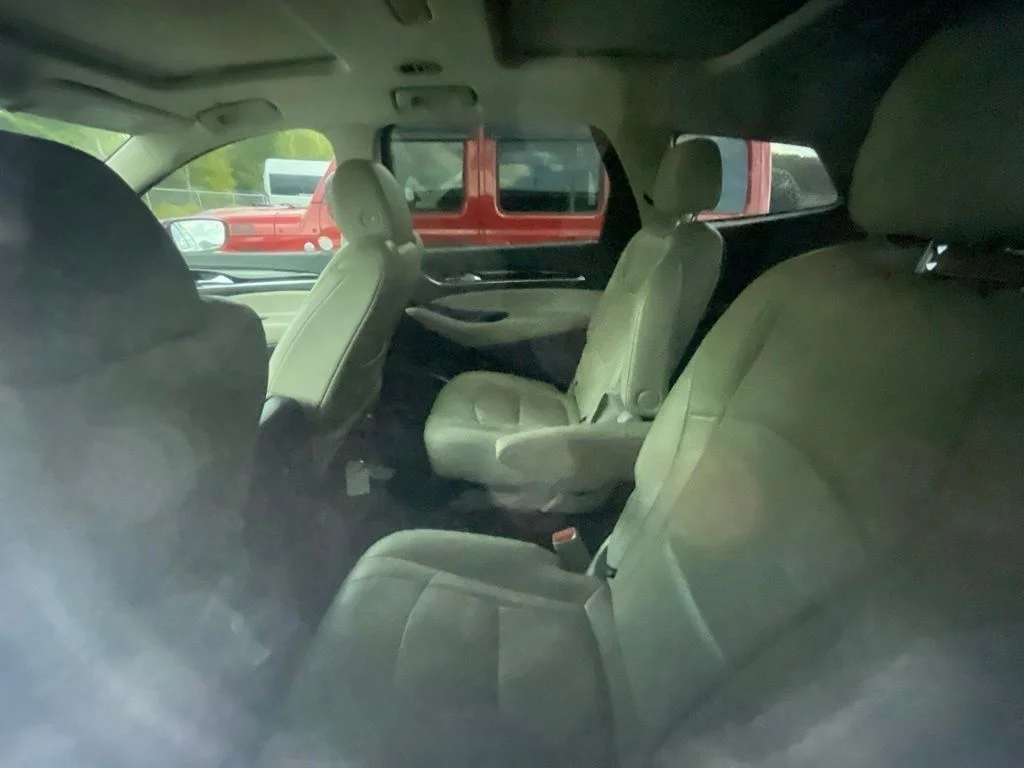 Used 2019 Red Buick Essence image 17