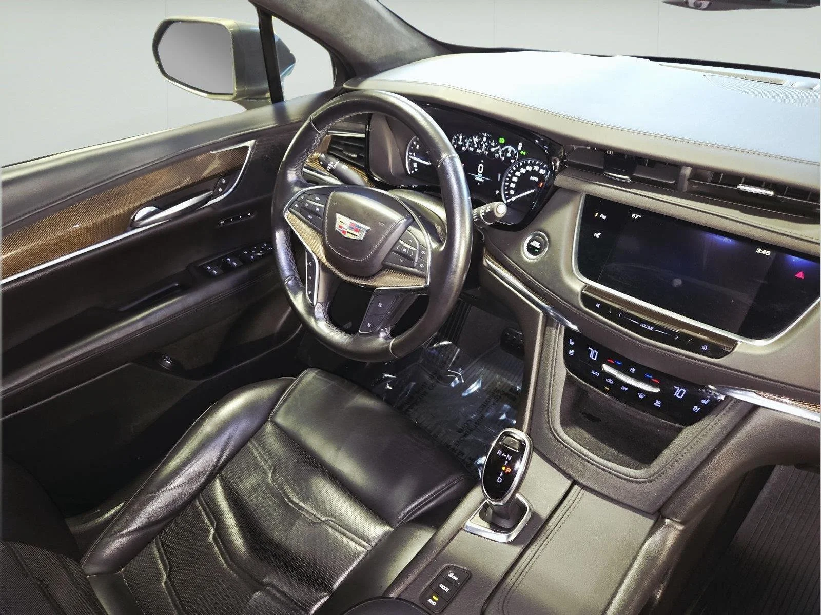 Used 2019 Bronze Dune Metallic Cadillac Platinum AWD image 62