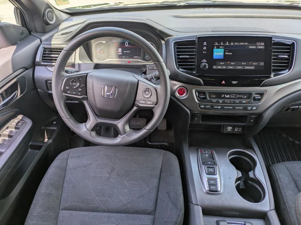 Used 2022  Honda Sport image 16