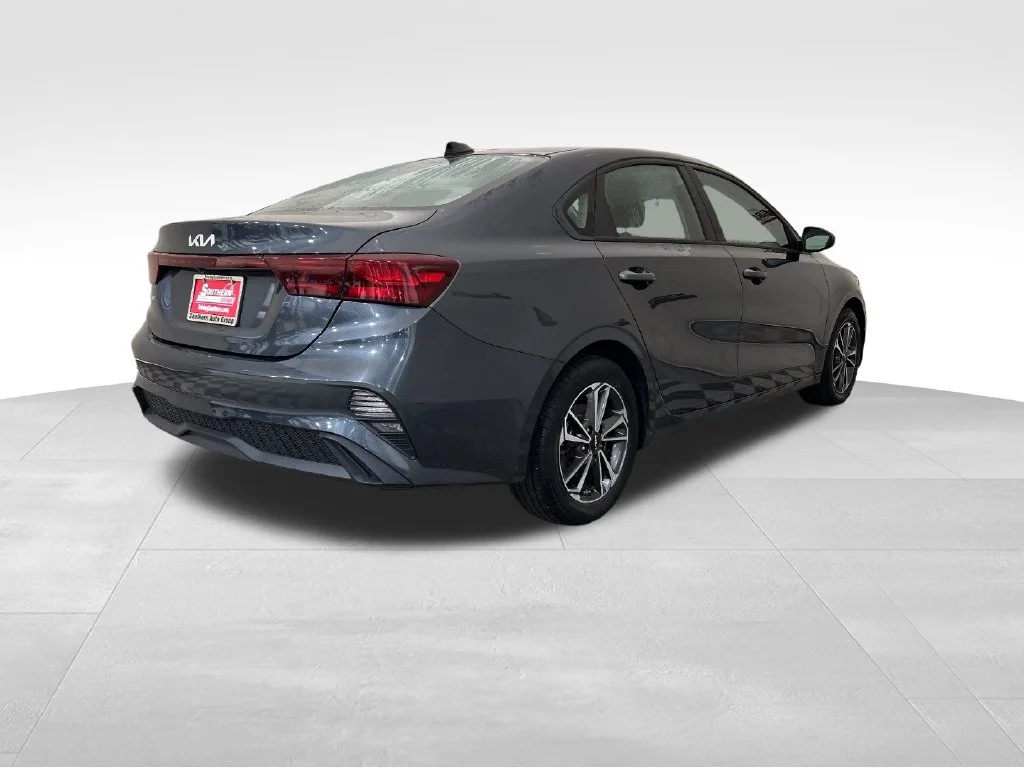 Used 2023 Gray Kia LXS image 5