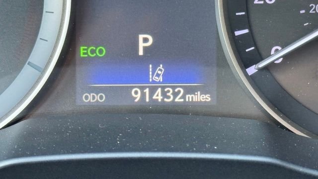 Used 2017 Atomic Silver Lexus 300h image 38