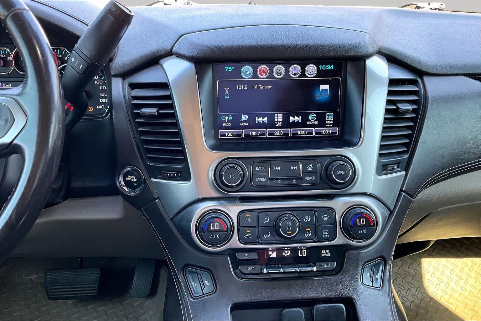 Used 2018 Iridescent Pearl Tricoat Chevrolet LT image 6