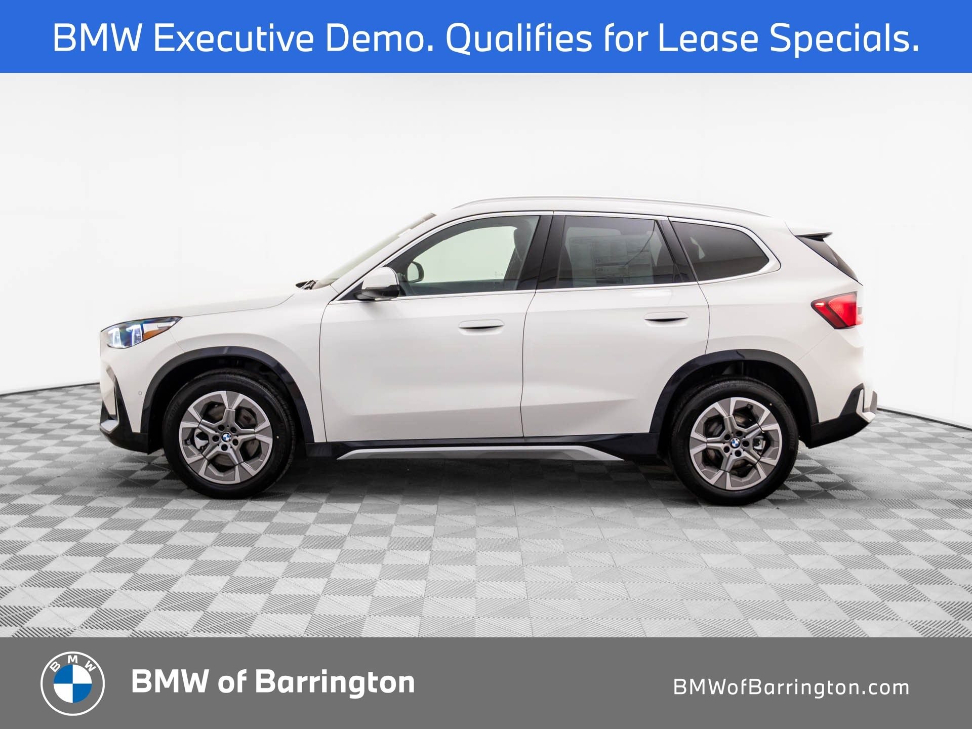 New 2026 Alpine White BMW xDrive28i image 2