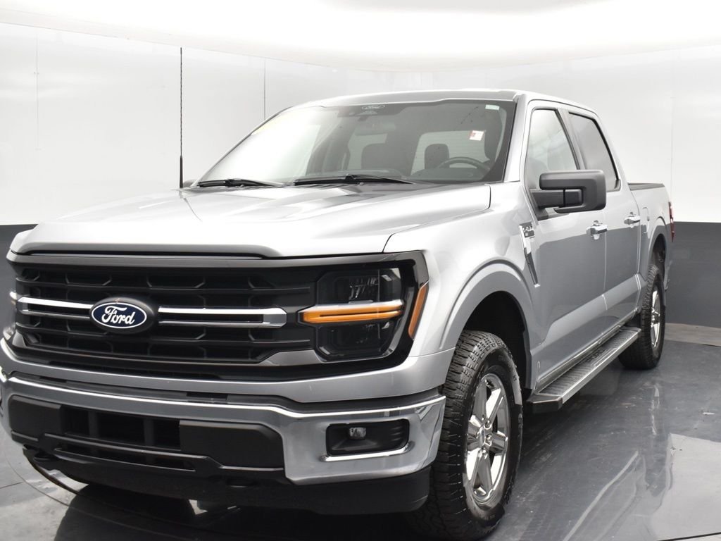 Used 2025 Silver Ford XLT image 13