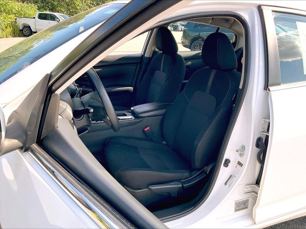 Used 2024 Fresh Powder Nissan SV image 9