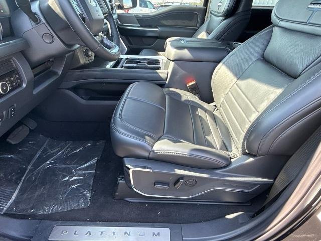 2025 Ford F-250 Super Duty Platinum - Photo 40