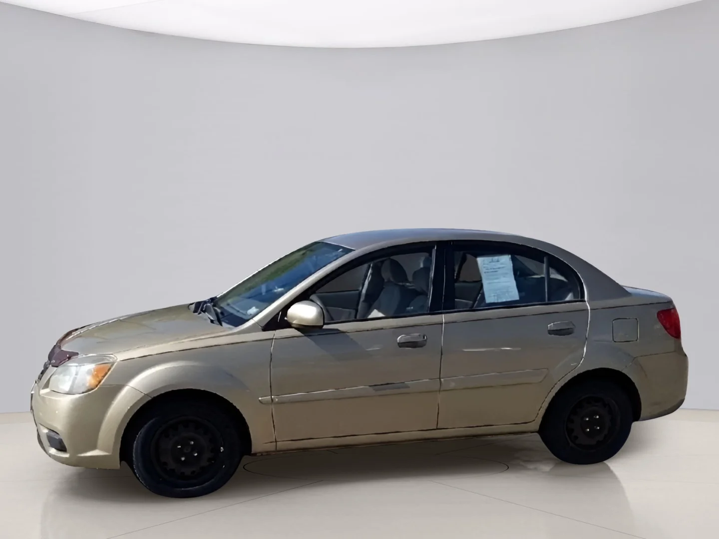 Used 2011 Gray Kia SEDAN 4D image 5