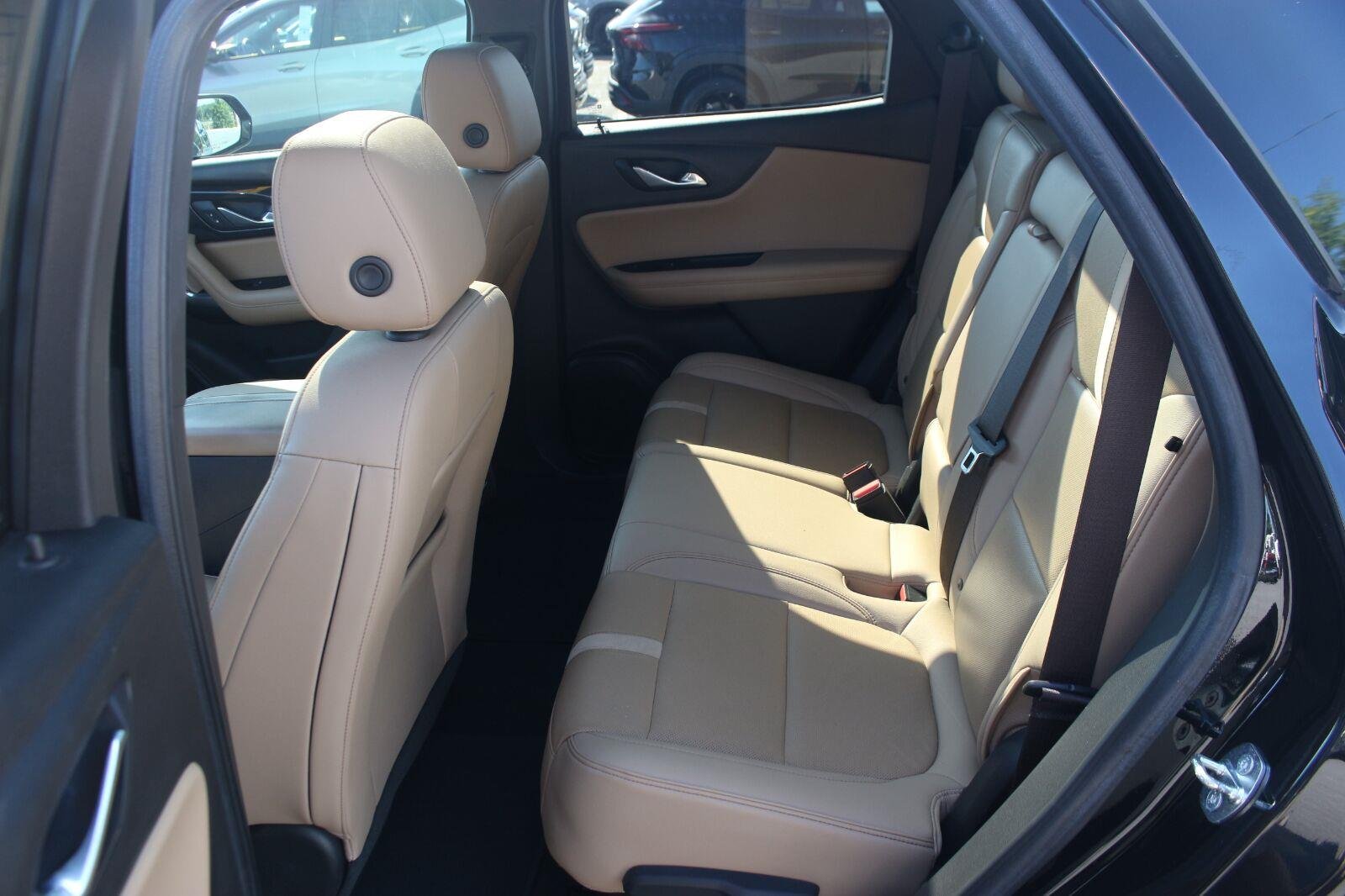 Used 2020 BLACK Chevrolet Premier image 36