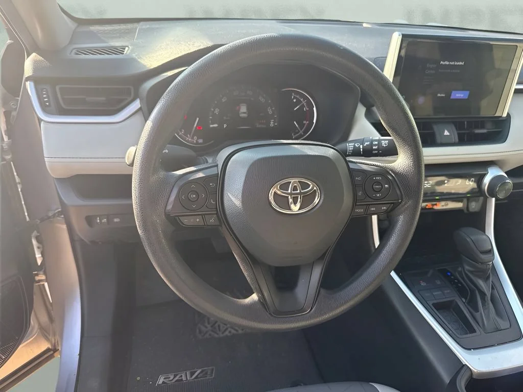Used 2023  Toyota XLE image 11