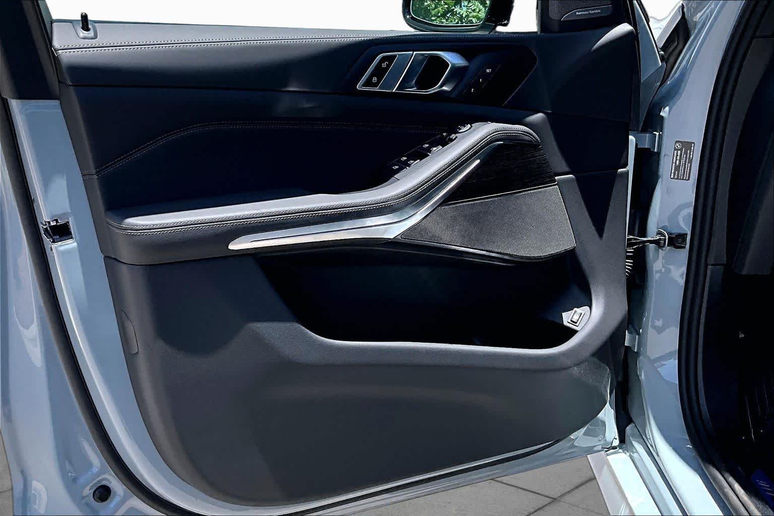 New 2026 Brooklyn Grey Metallic BMW xDrive50e image 10