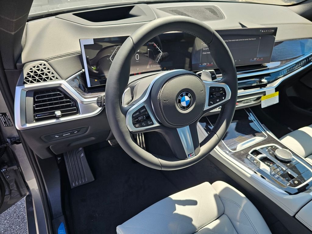 New 2026 Skyscraper Grey Metallic BMW sDrive40i image 14