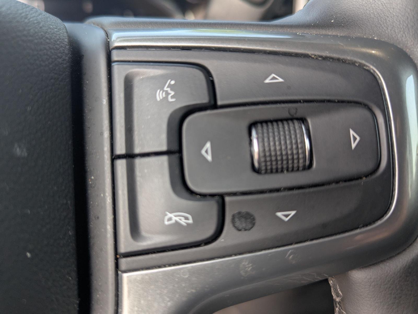 Used 2025 Sterling Gray Metallic Chevrolet LT image 21