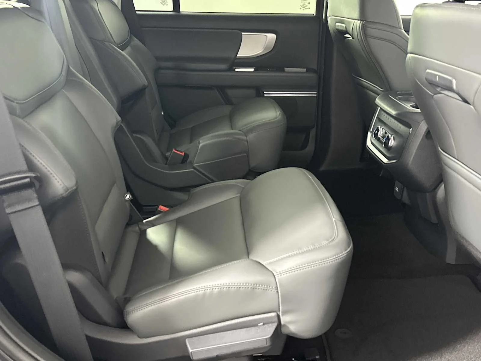 New 2026 Dark Matter Gray Ford Active image 20