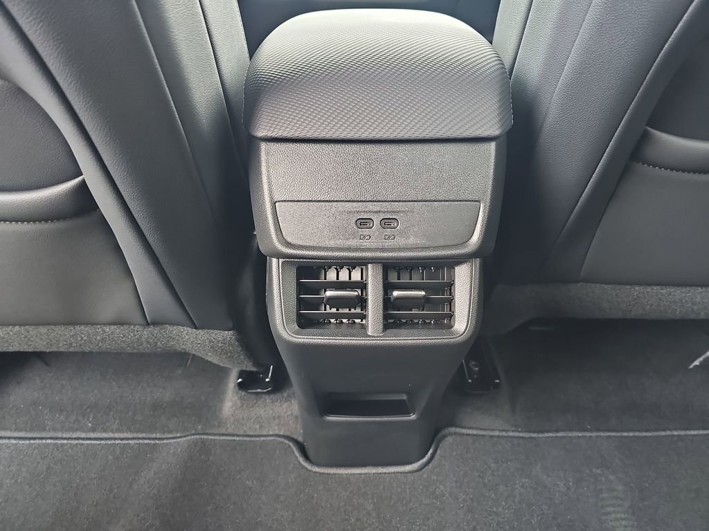 2026 Chevrolet Equinox LT - Photo 21