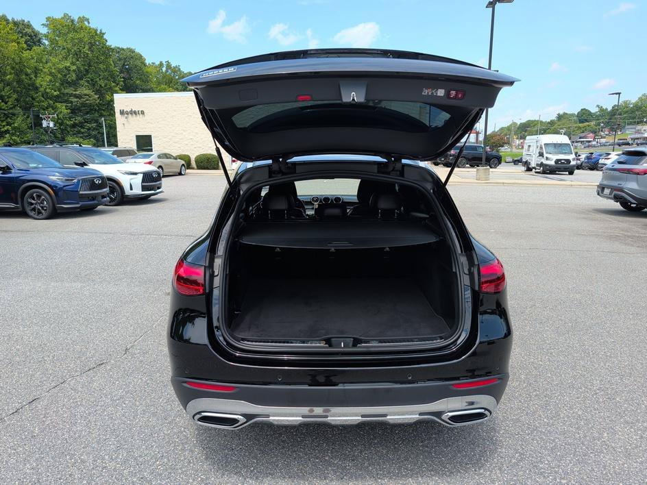 Used 2025 Black Mercedes-Benz GLC 300 image 15