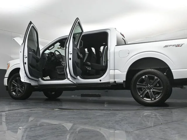 Certified Used 2023 Oxford White Ford XLT image 57