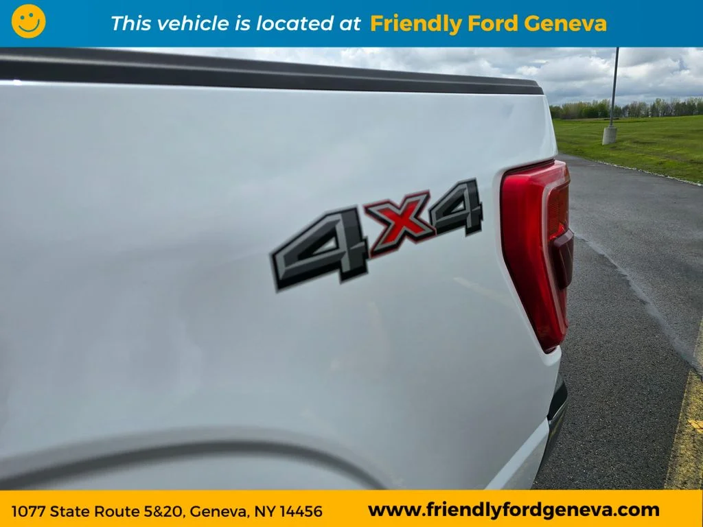 Used 2023 Oxford White Ford XLT image 10