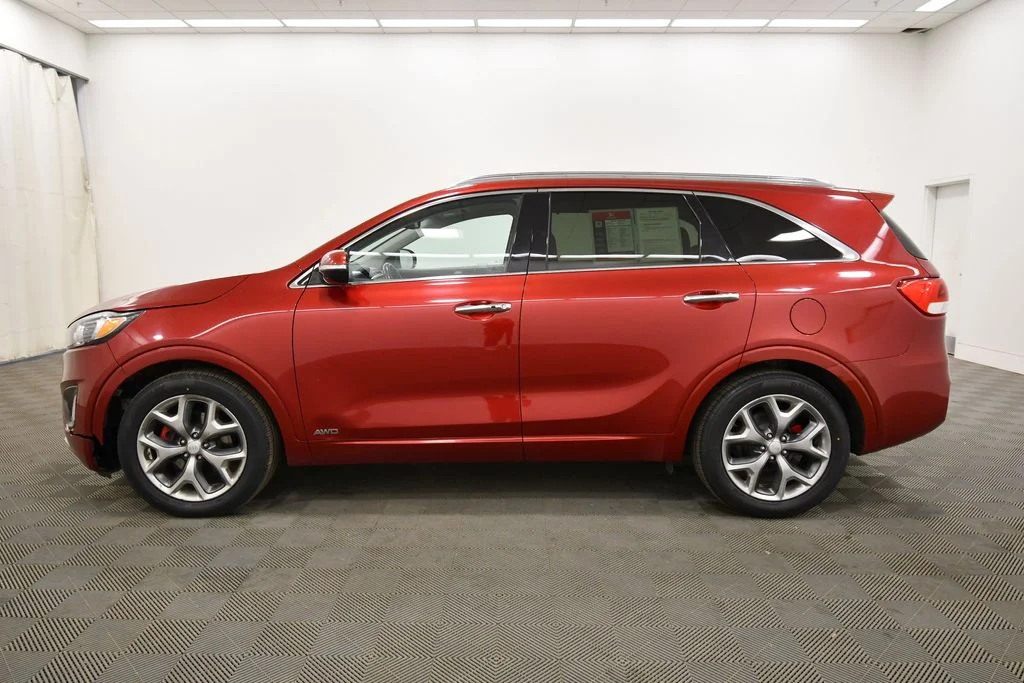 Used 2018 Red Kia SX image 4
