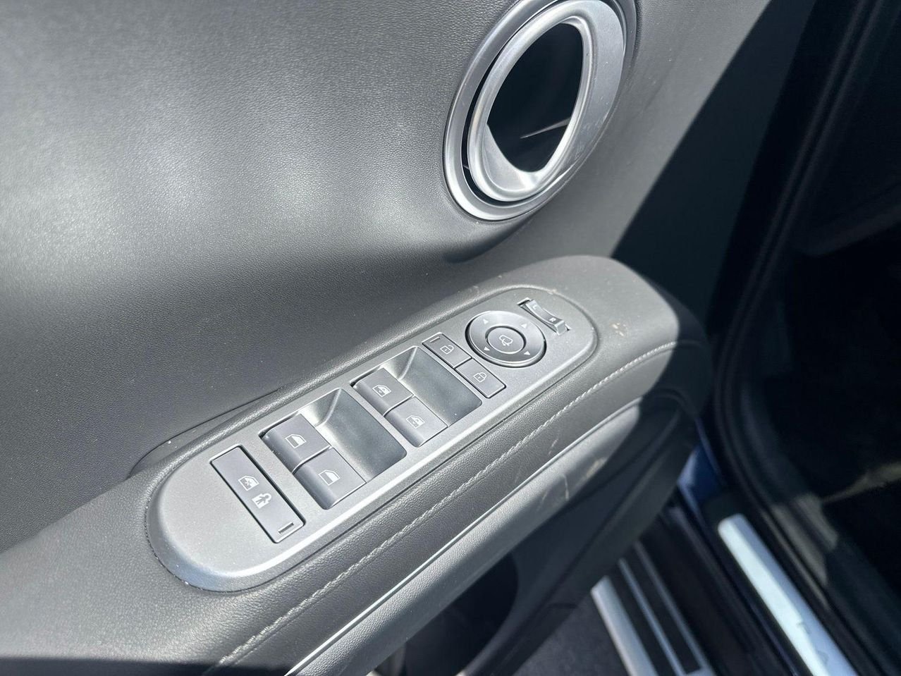 New 2026 Blue Hyundai SEL Premium 7P image 17