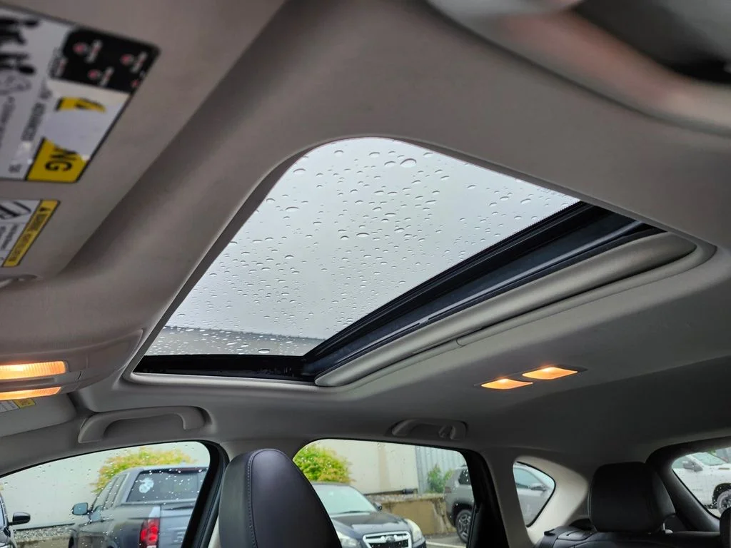 Used 2020 White Mazda Touring image 20