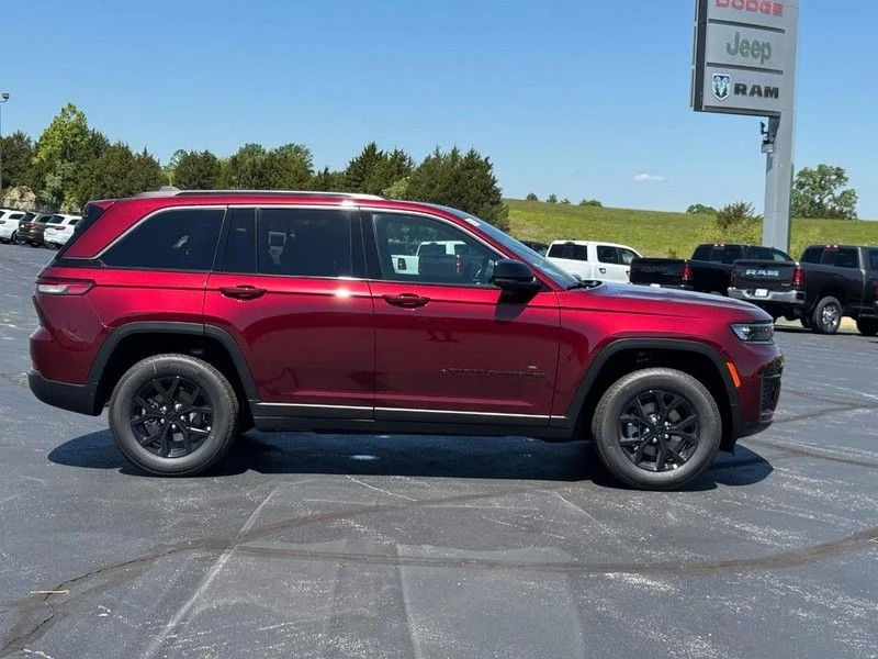 New 2026 Velvet Red Pearlcoat Jeep Altitude image 2