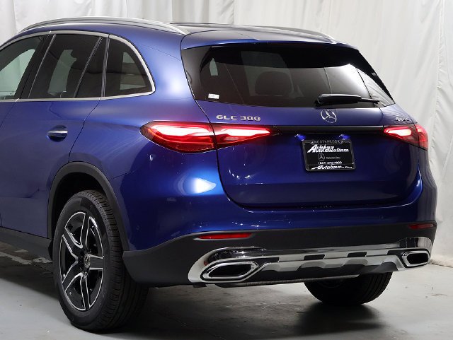 New 2027 Starling Blue Metallic Mercedes-Benz GLC 300 image 35