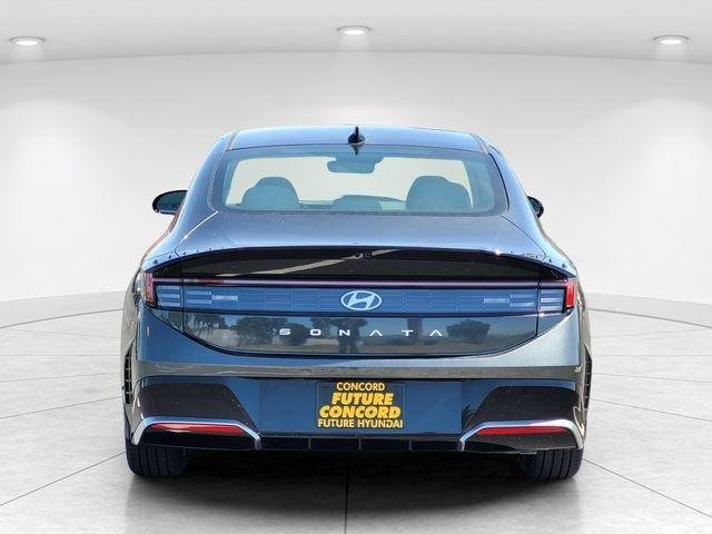 New 2026 Gray Hyundai SEL Sport image 4