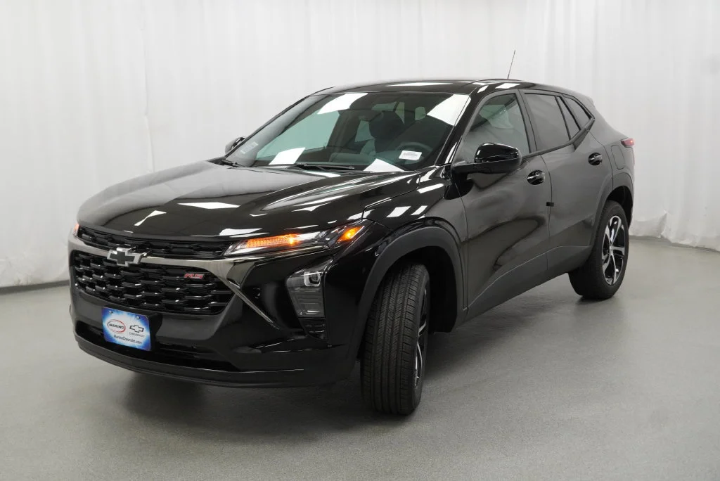 New 2026 Mosaic Black Metallic Chevrolet 1RS image 18
