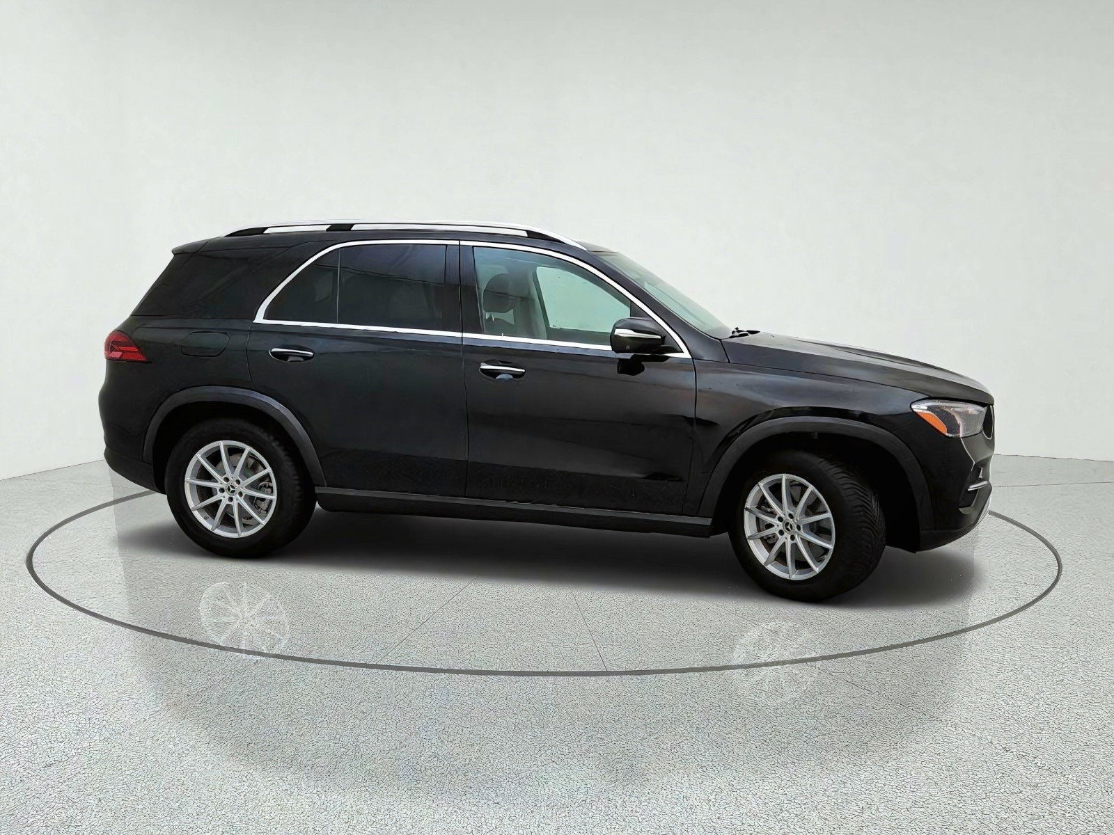 Certified Used 2024 Obsidian Black Metallic Mercedes-Benz GLE 450 image 6