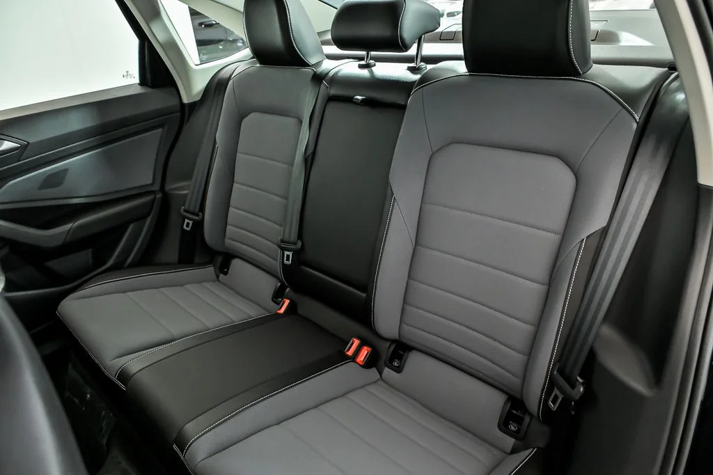 New 2026 Black Volkswagen 1.5T SE image 9