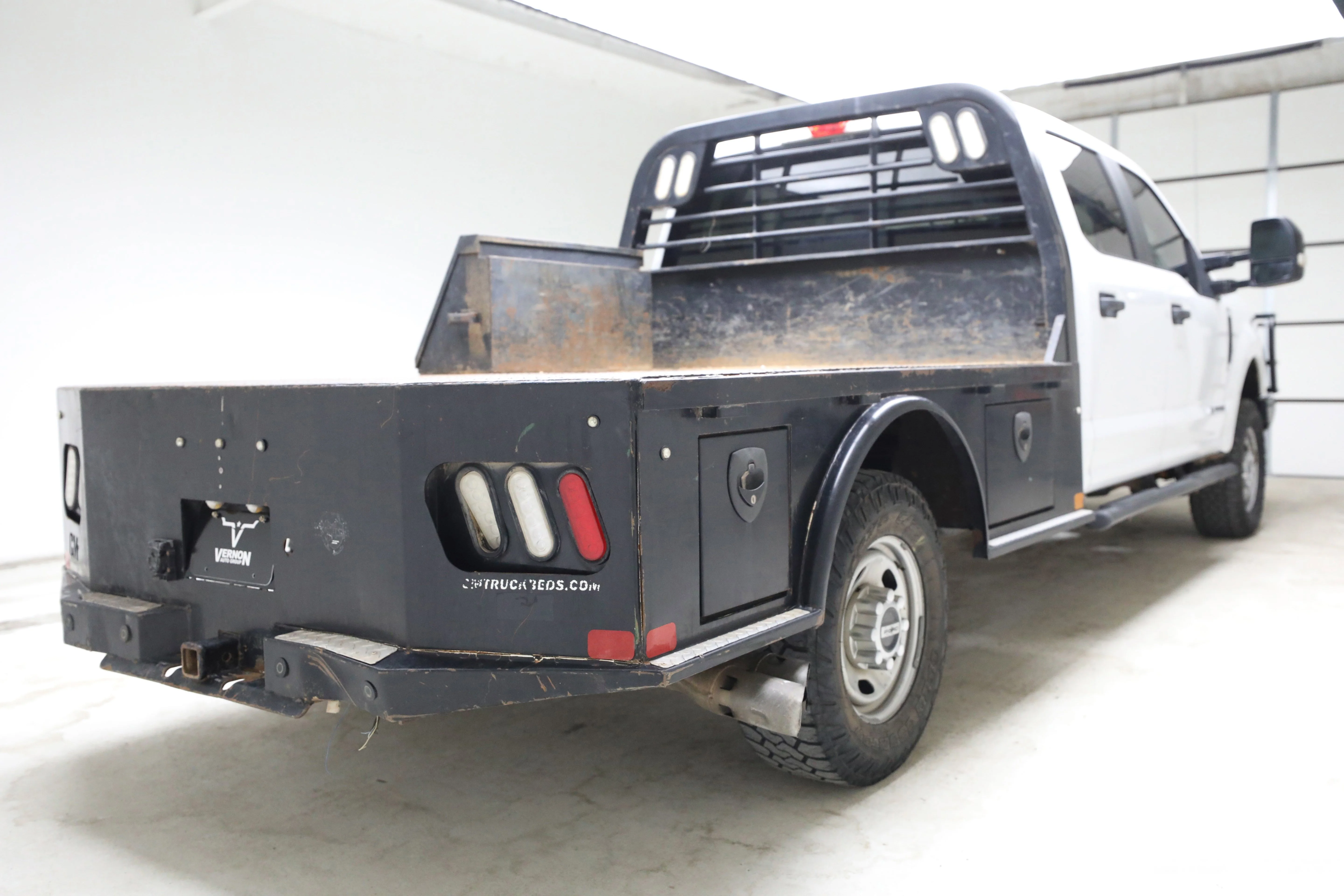 Pre-Owned 2018 Ford Super Duty F-250 XL Crew Cab 4x4 Flatbed