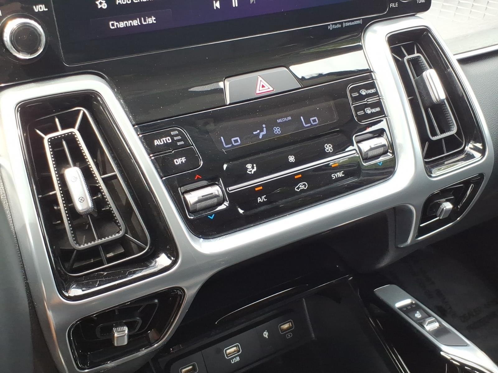 Used 2023 Glacial White Pearl Kia SX image 20