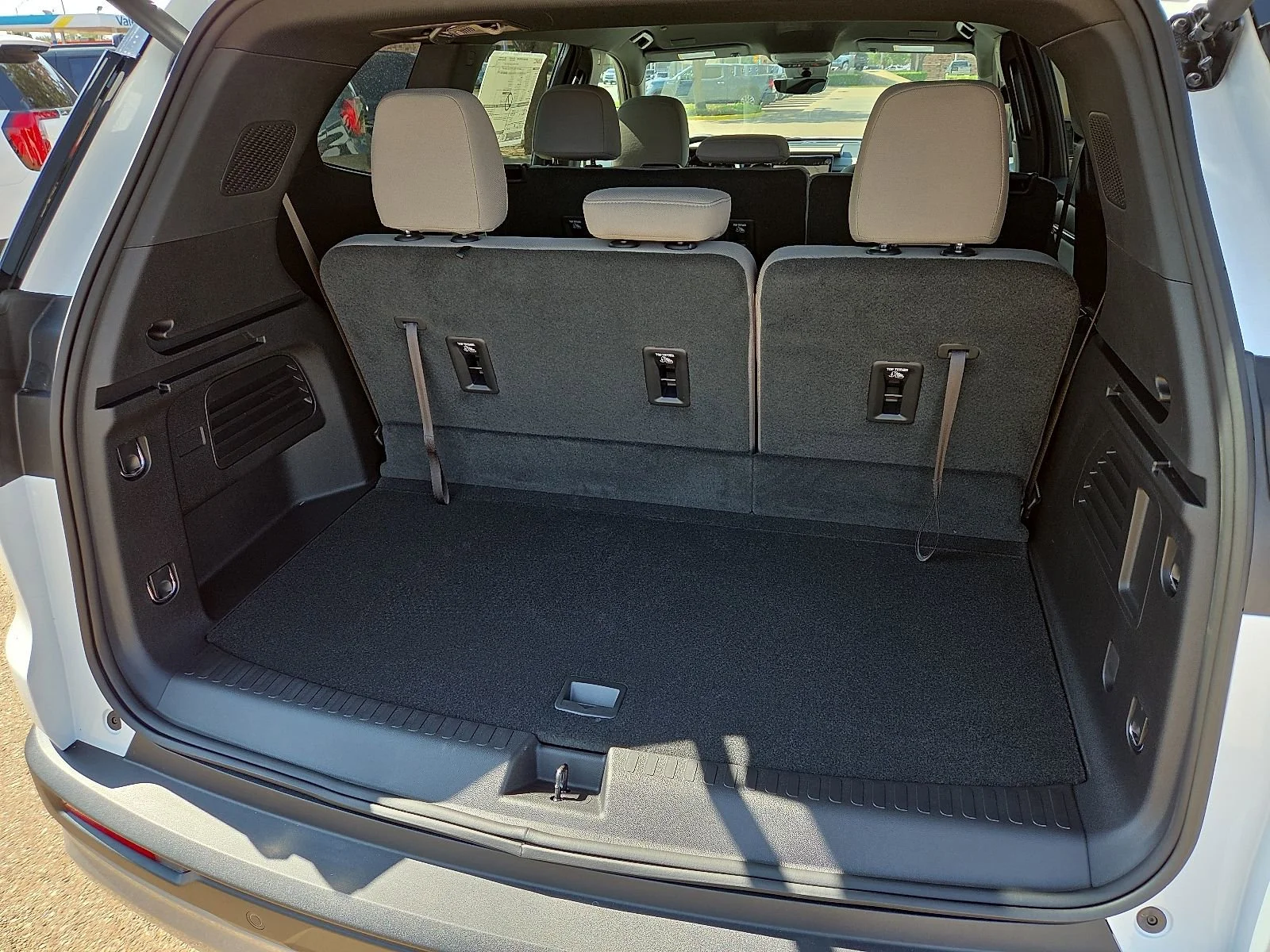 2026 GMC Acadia Elevation - Photo 7