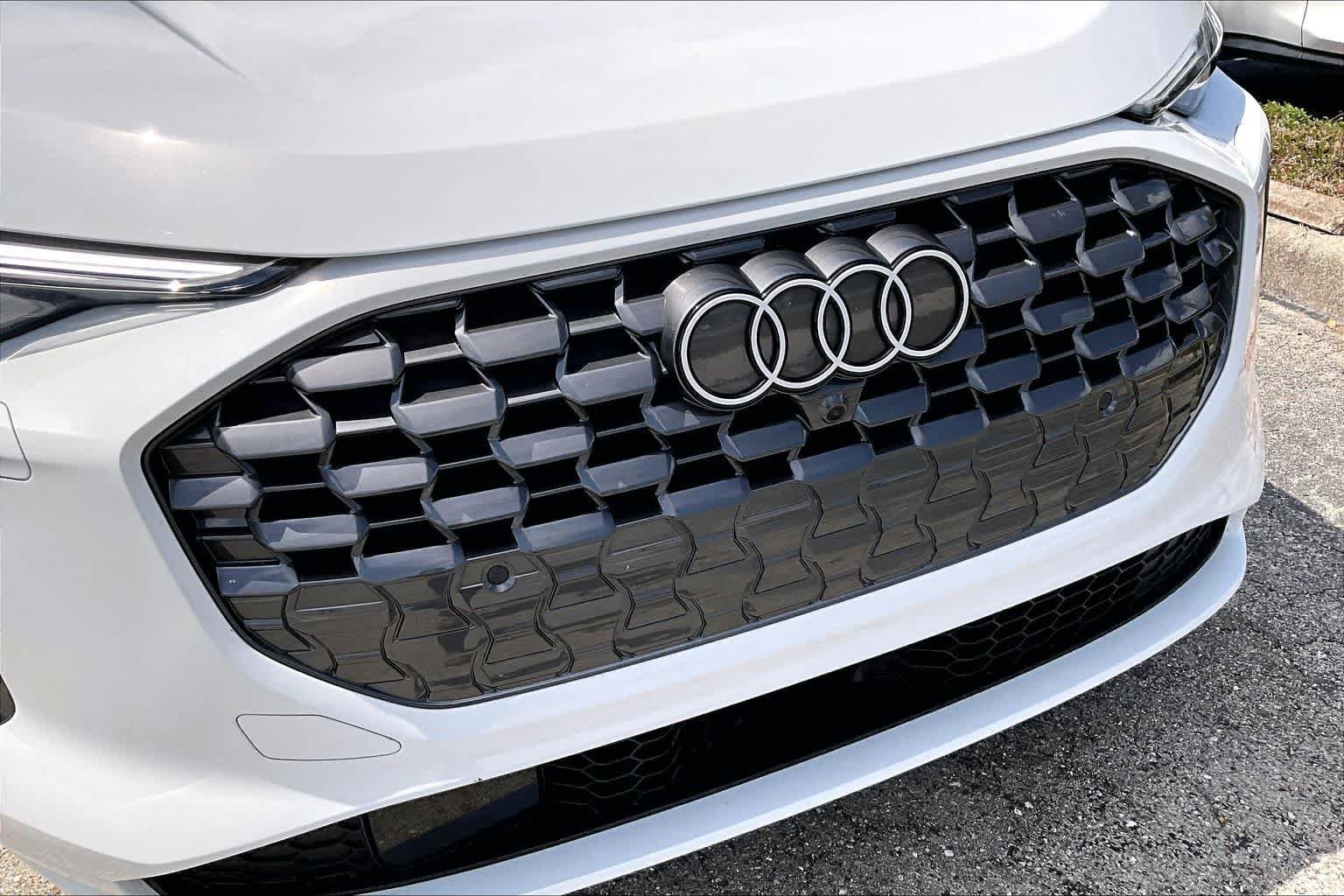 Used 2025 Glacier White Metallic Audi Premium Plus image 50